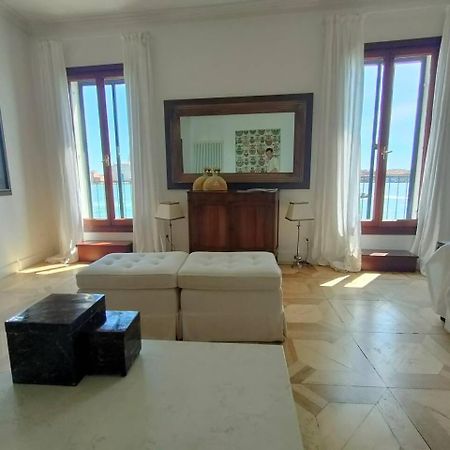 La Grande Bellezza Deluxe House Apartment เวนิส ภายนอก รูปภาพ