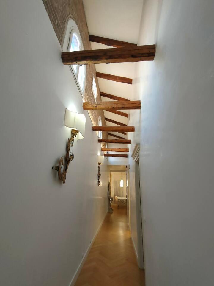 La Grande Bellezza Deluxe House Apartment เวนิส ภายนอก รูปภาพ