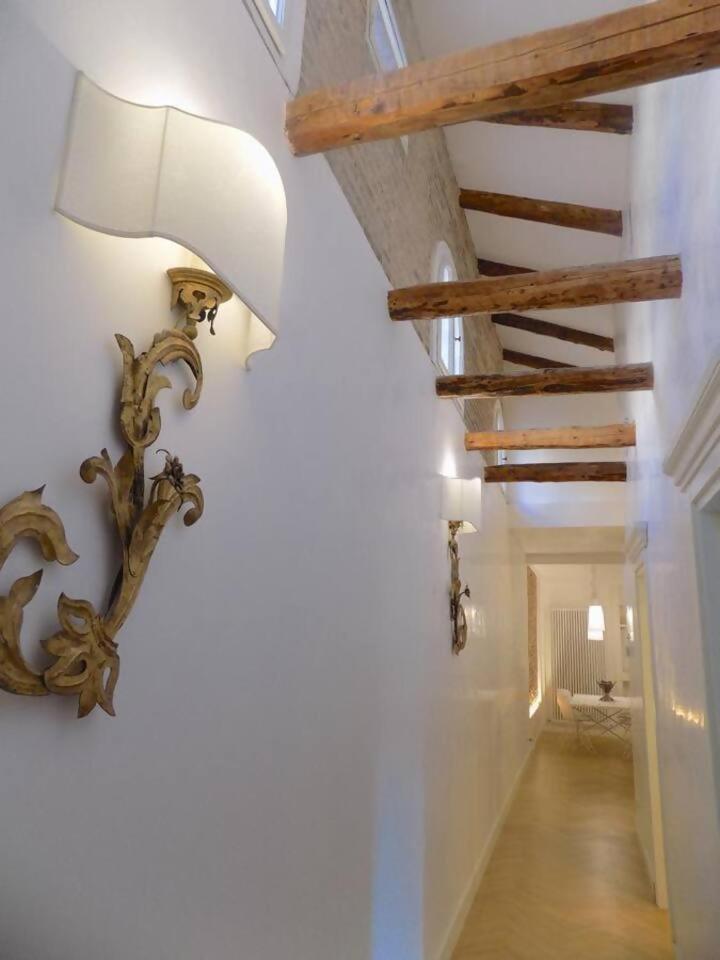 La Grande Bellezza Deluxe House Apartment เวนิส ภายนอก รูปภาพ
