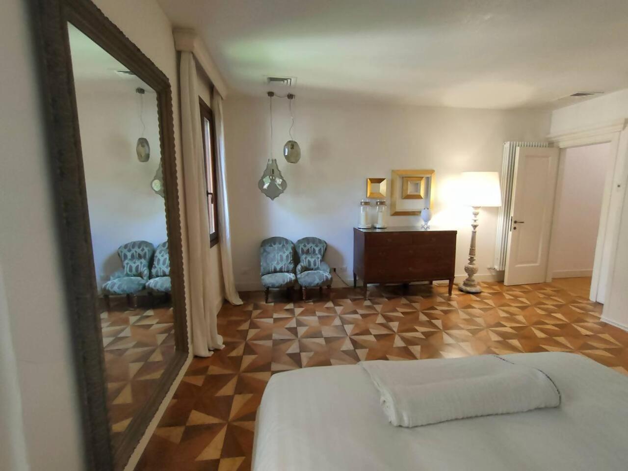 La Grande Bellezza Deluxe House Apartment เวนิส ภายนอก รูปภาพ